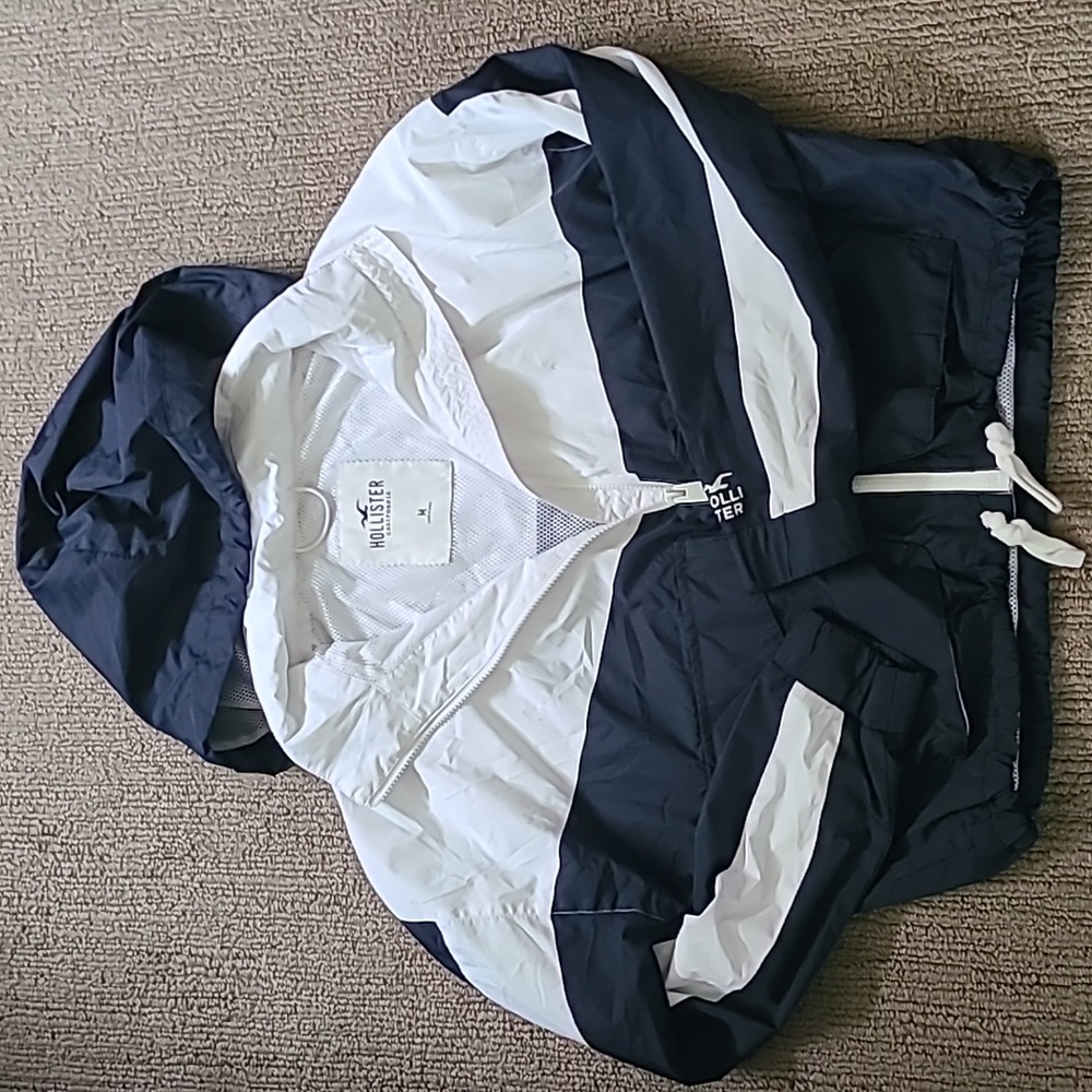 Hollister size M navy and white windbreaker